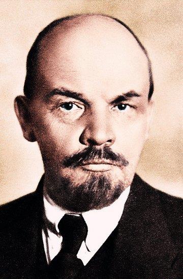 Knjiga Lenin The Dictator autora Victor Sebestyen izdana 2017 kao meki uvez dostupna u Knjižari Znanje.