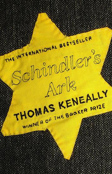 Knjiga Schindler's Ark autora Thomas Keneally izdana 2006 kao tvrdi uvez dostupna u Knjižari Znanje.