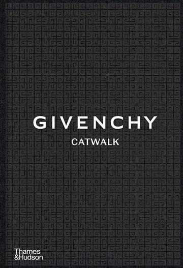 Knjiga Givenchy Catwalk: The Complete Collections autora Alexandre Samson izdana 2023 kao tvrdi uvez dostupna u Knjižari Znanje.