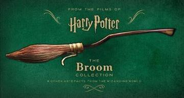 Knjiga Harry Potter – The Broom Collection and Other Artefacts from the Wizarding World autora J.K. Rowling izdana 2020 kao tvrdi uvez dostupna u Knjižari Znanje.