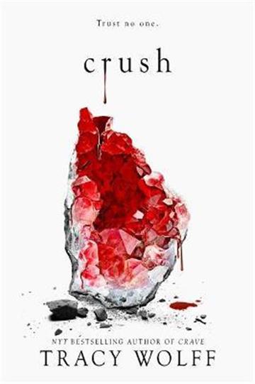 Knjiga Crush autora Tracy Wolff izdana 2020 kao meki uvez dostupna u Knjižari Znanje.
