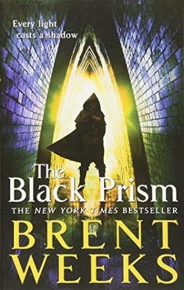 Knjiga Lightbringer #1: The Black Prism autora Brent Weeks izdana 2011 kao meki uvez dostupna u Knjižari Znanje.