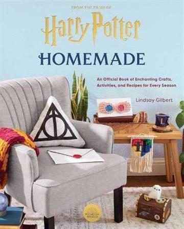 Knjiga Harry Potter: Homemade autora Lindsay Gilbert izdana 2022 kao tvrdi uvez dostupna u Knjižari Znanje.