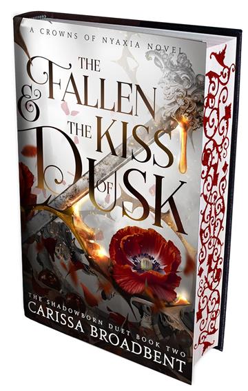 Knjiga Fallen and the Kiss of Dusk autora Carissa Broadbent izdana 2025 kao tvrdi uvez dostupna u Knjižari Znanje.