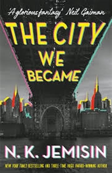 Knjiga City We Became autora N. K. Jemisin izdana 2020 kao meki uvez dostupna u Knjižari Znanje.