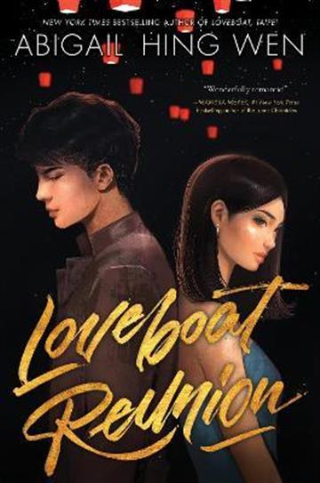Knjiga Loveboat Reunion autora Abigail Hing Wen izdana 2022 kao tvrdi uvez dostupna u Knjižari Znanje.