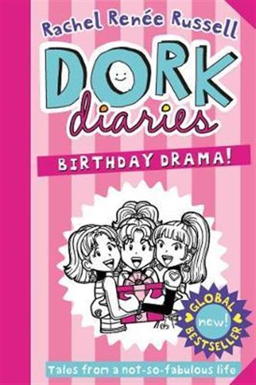 Knjiga Dork Diaries: Birthday Drama! autora Rachel Renee Russell izdana 2019 kao meki uvez dostupna u Knjižari Znanje.