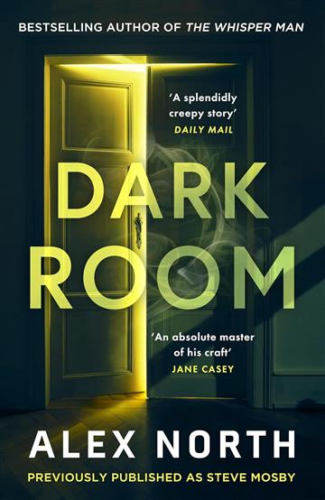 Knjiga Dark Room autora Alex North izdana 2025 kao meki uvez dostupna u Knjižari Znanje.
